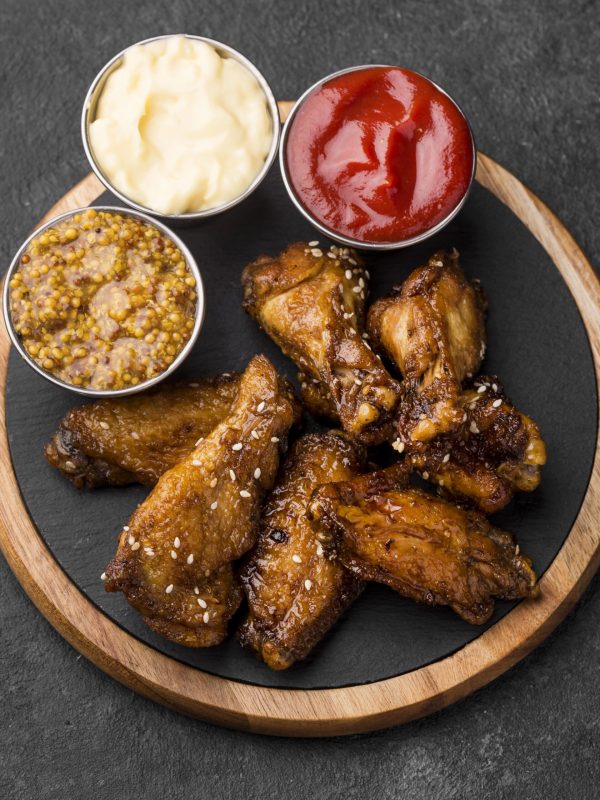 top-view-fried-chicken-with-variety-three-sauces top-view-fried-chicken-with-variety-three-sauces
